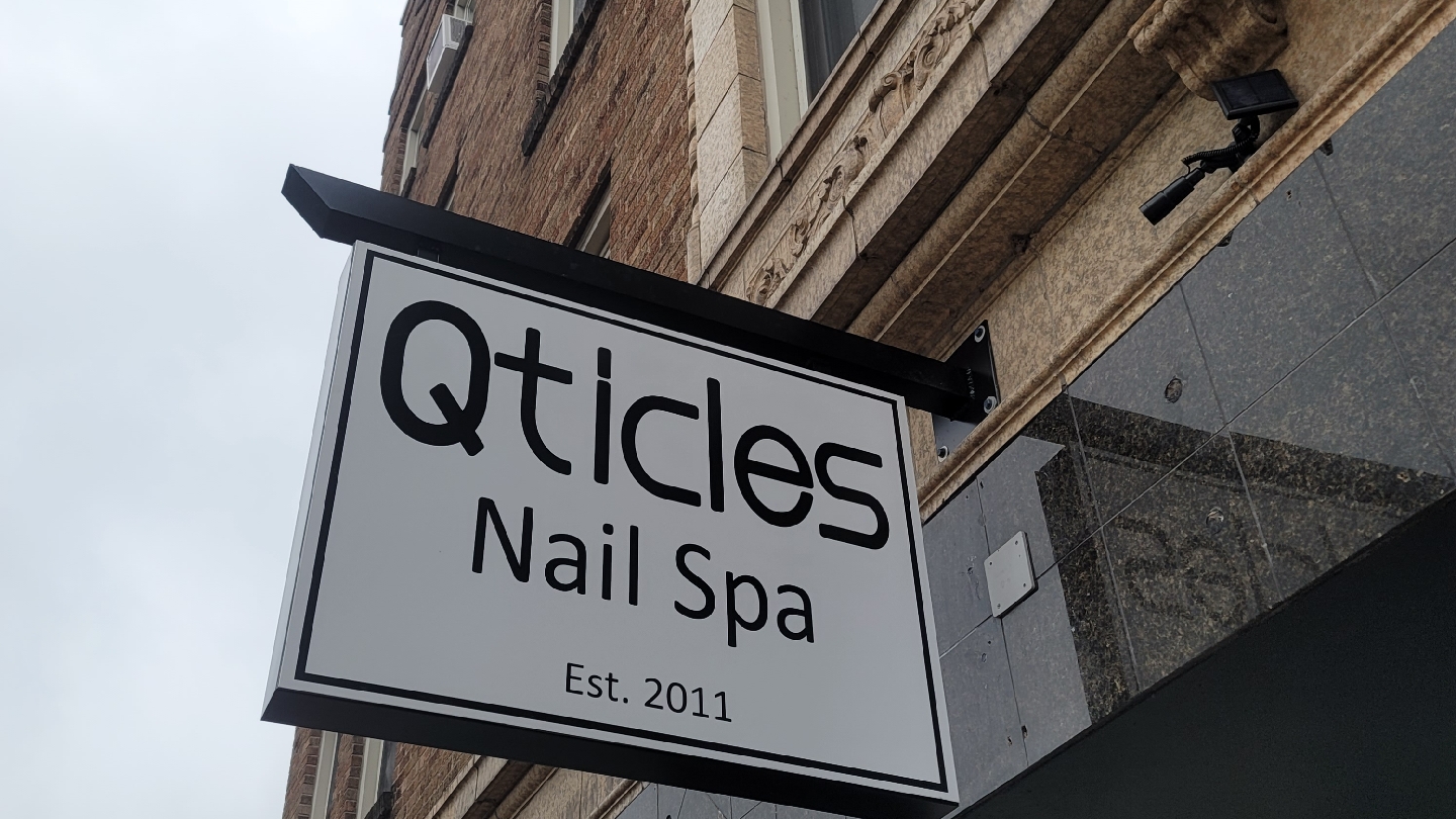 Qticles Nail Salon & Spa logo